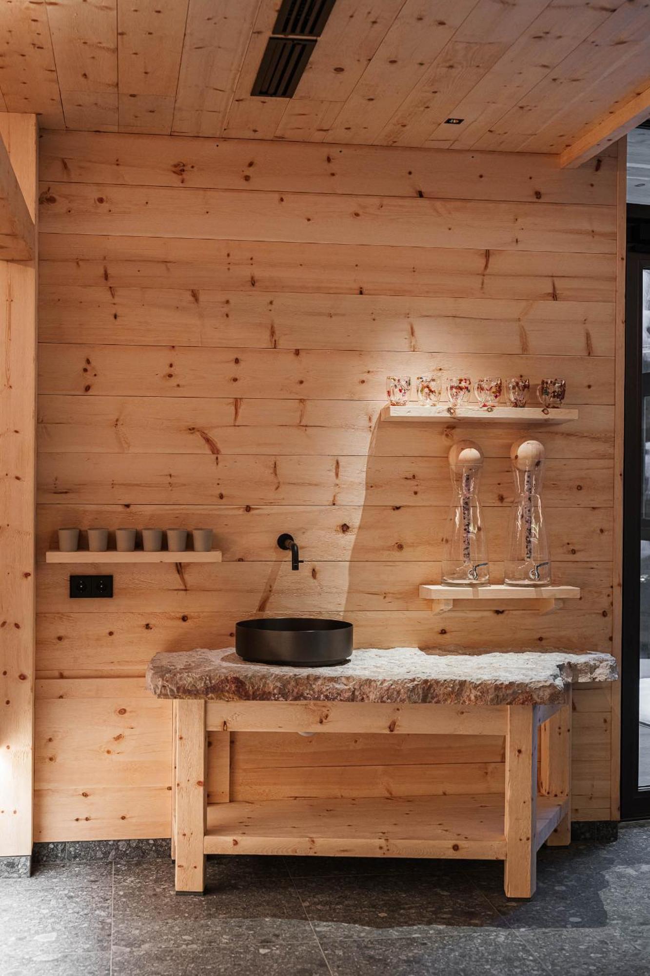 Chalet Elisabeth Dolomites Alpin & Charme セルヴァ・ディ・ヴァル・ガルデーナ エクステリア 写真