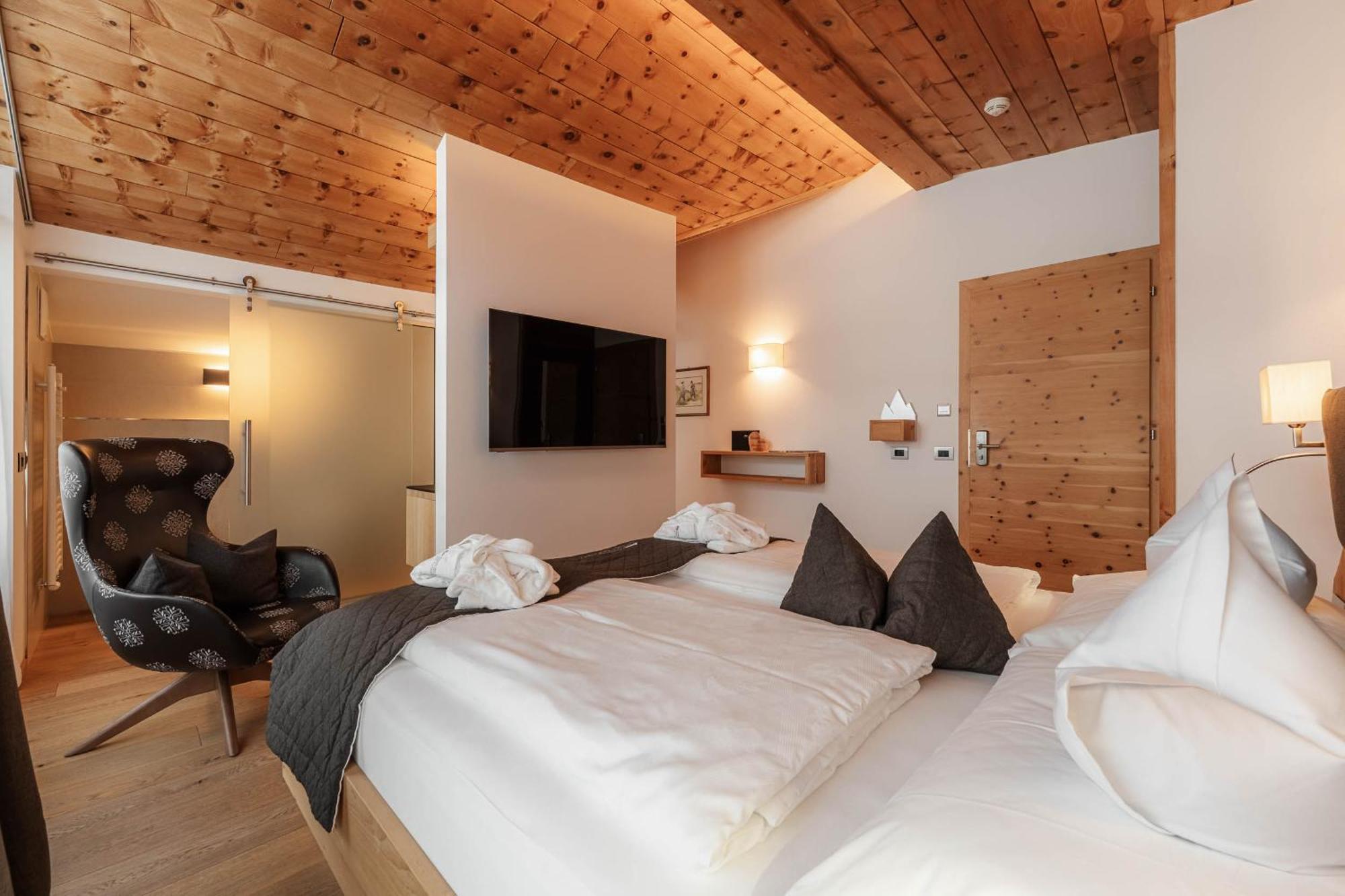 Chalet Elisabeth Dolomites Alpin & Charme セルヴァ・ディ・ヴァル・ガルデーナ エクステリア 写真