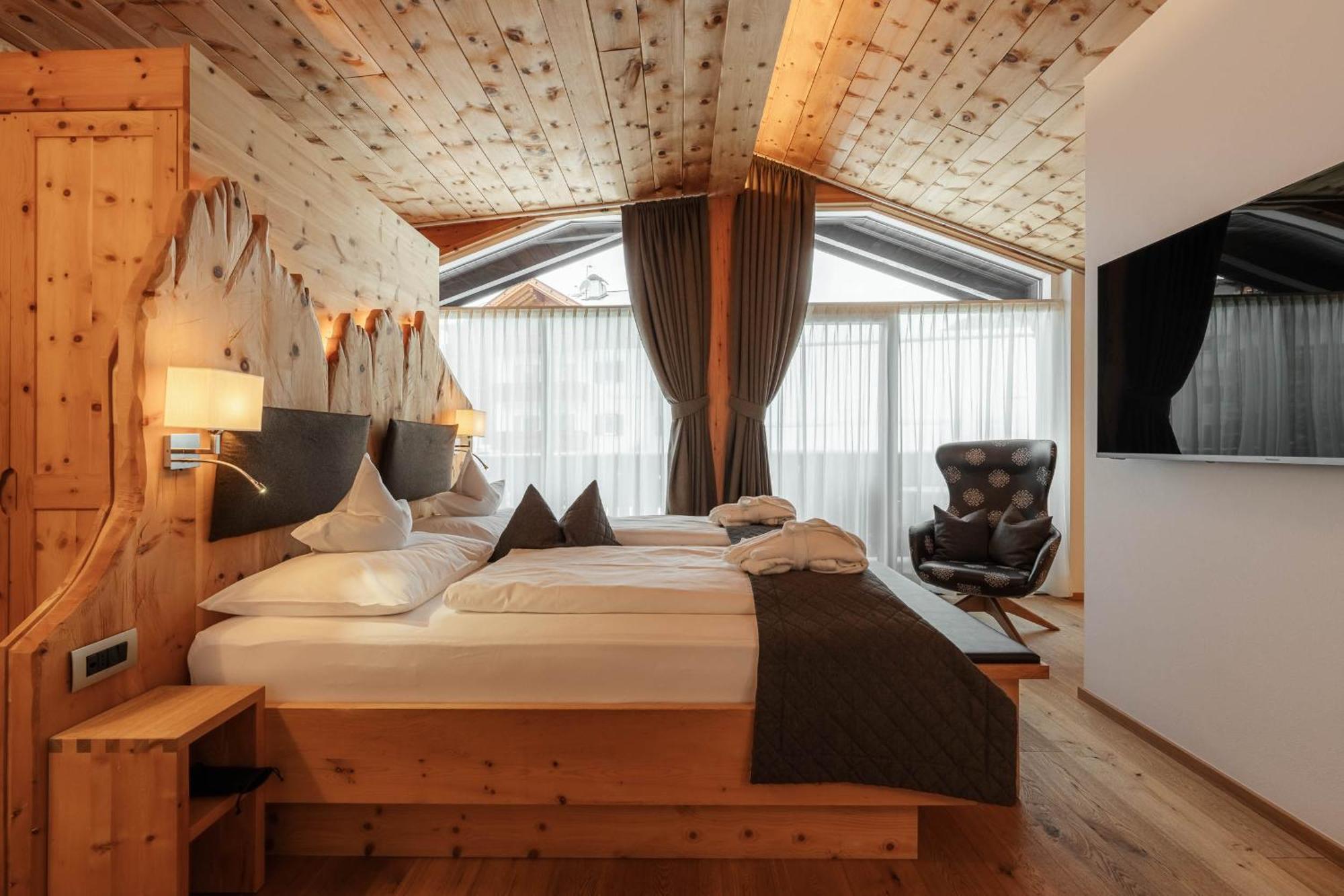 Chalet Elisabeth Dolomites Alpin & Charme セルヴァ・ディ・ヴァル・ガルデーナ エクステリア 写真